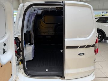 Bild 16 Ford Transit Courier Sport PDC Klima