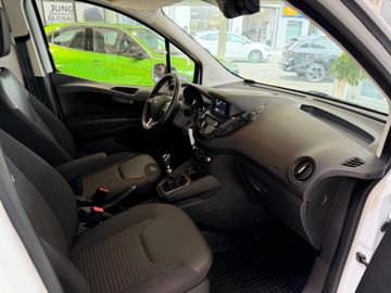 Bild 6 Ford Transit Courier Sport PDC Klima