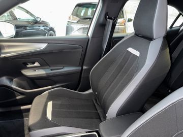 Bild 19 Opel Mokka GS MHEV 145 Automatik Navi Matrix LED