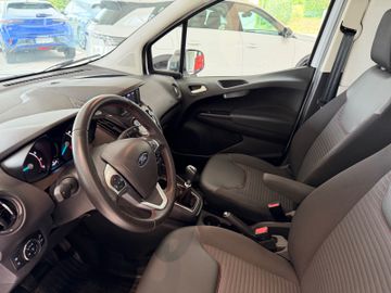Bild 5 Ford Transit Courier Sport PDC Klima
