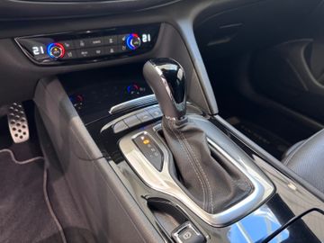 Bild 14 Opel Insignia B Sports Tourer Innovation AHK LED HUD